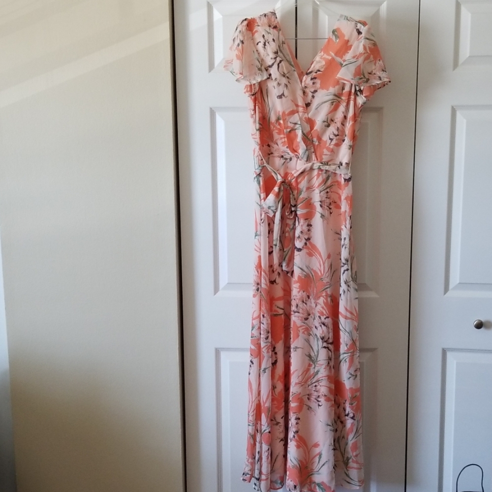 Size 8. Long summer belted dress.